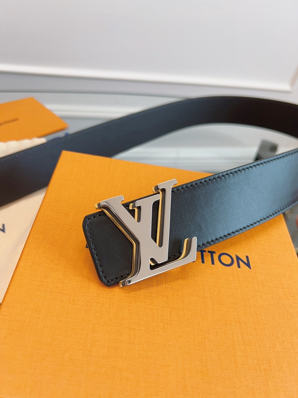 ルイヴィトンベルト着用イメージ